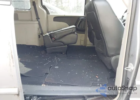 2015 Chrysler Town & Country Touring-L from USA, damaged, VIN 2C4RC1CG8FR657253